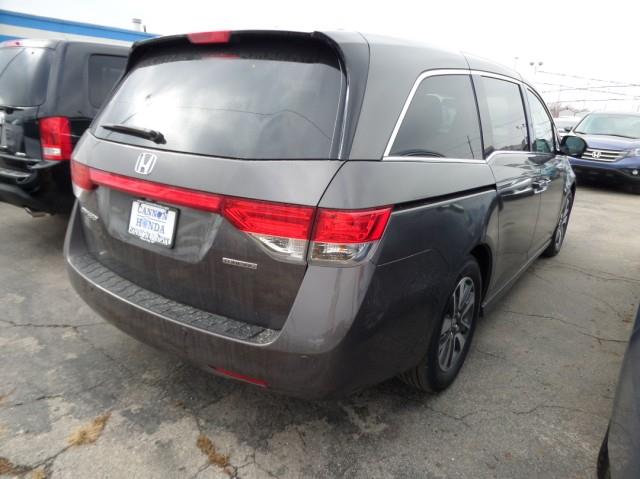 Honda Odyssey 2014 photo 2