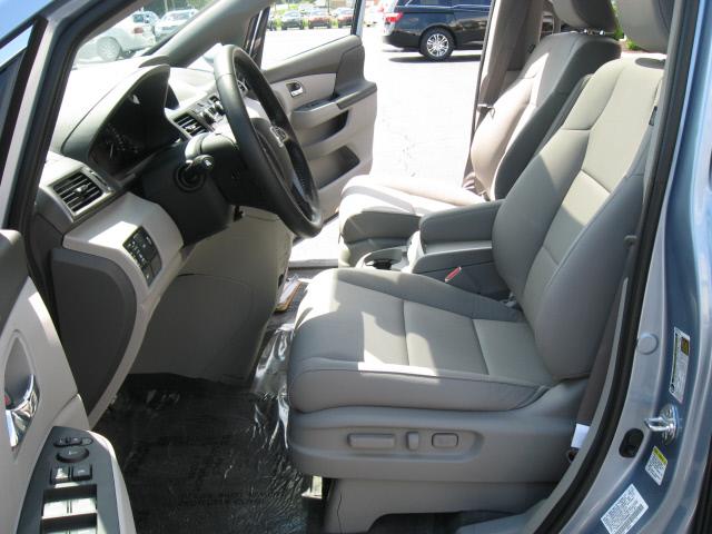 Honda Odyssey 2014 photo 1