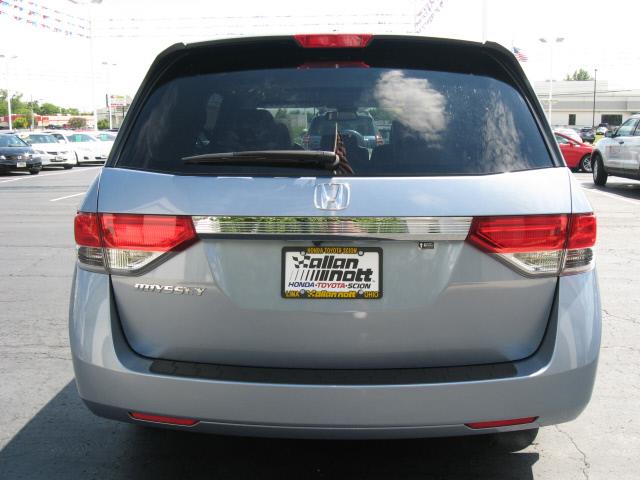 Honda Odyssey 2014 photo 2