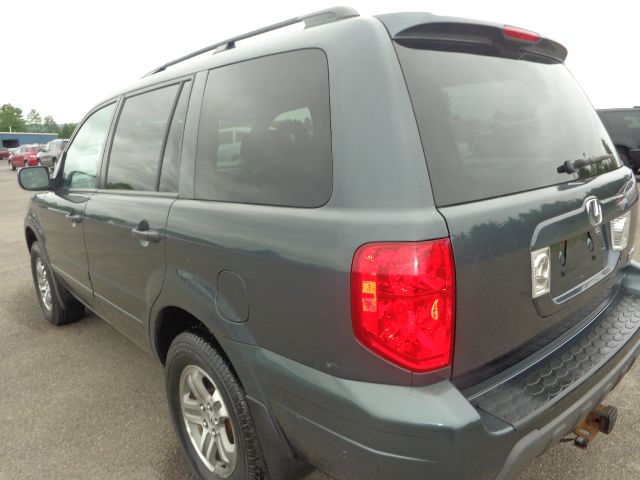 Honda Pilot LS 2WD SUV