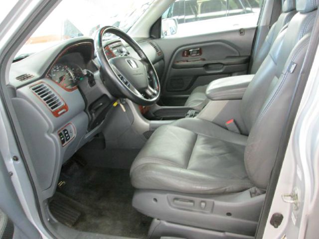 Honda Pilot 2004 photo 2