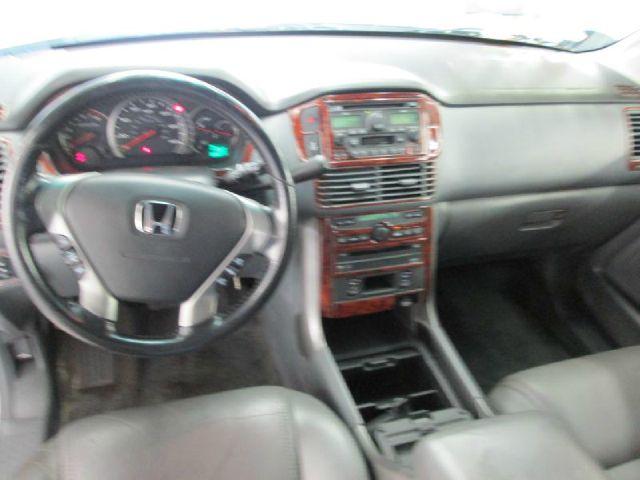 Honda Pilot 2004 photo 3