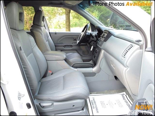 Honda Pilot 2004 photo 20