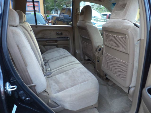 Honda Pilot 2004 photo 1