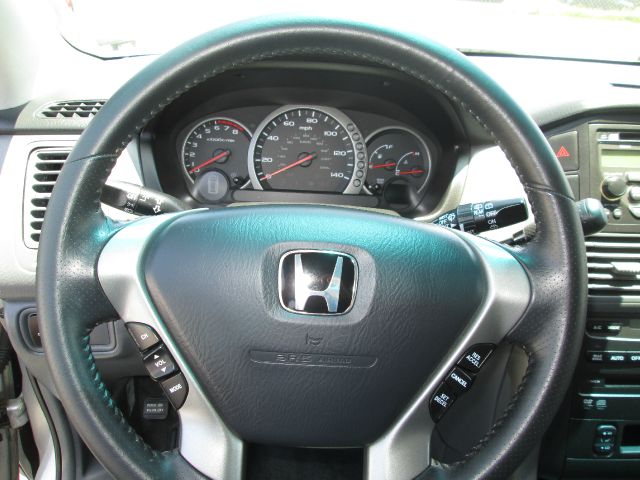 Honda Pilot 2004 photo 1