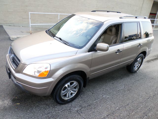 Honda Pilot 2004 photo 1