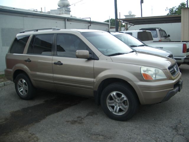 Honda Pilot 2004 photo 1