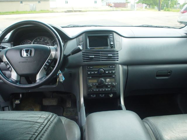 Honda Pilot 2004 photo 9