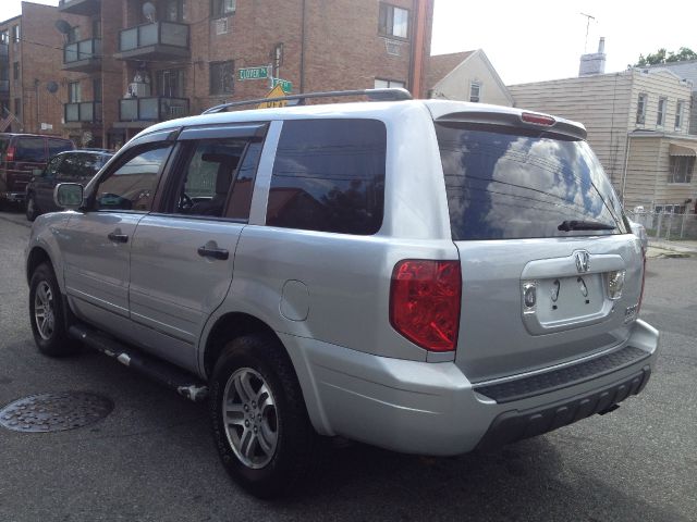 Honda Pilot 2004 photo 1