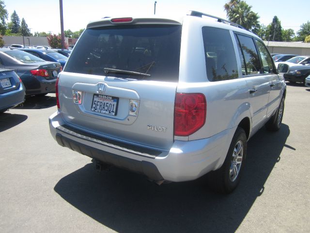 Honda Pilot 2004 photo 1