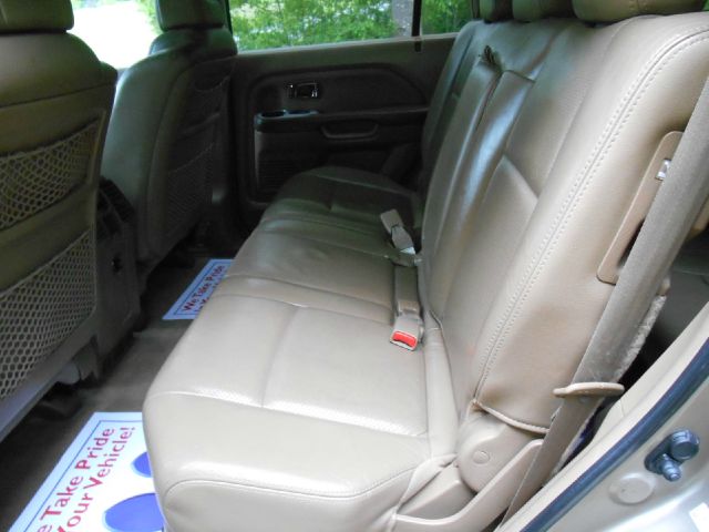 Honda Pilot 2004 photo 26