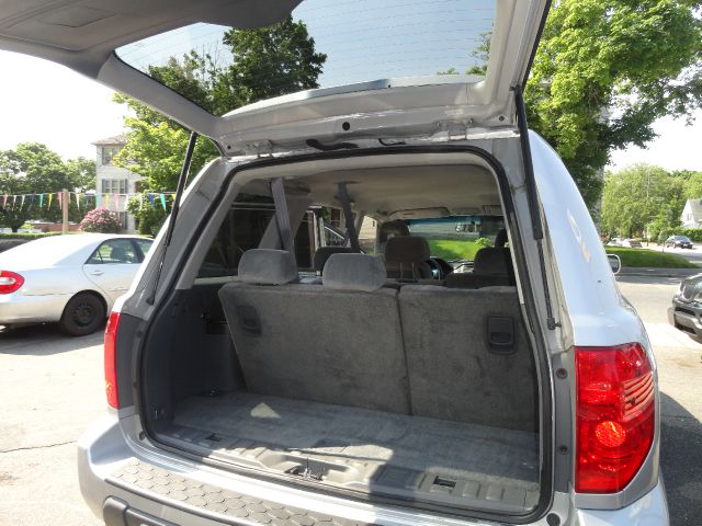 Honda Pilot 2004 photo 2