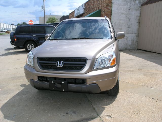 Honda Pilot 2004 photo 1