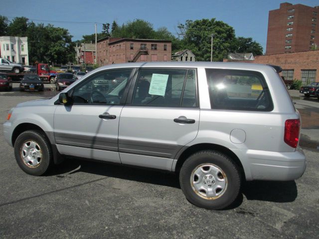 Honda Pilot 2004 photo 1