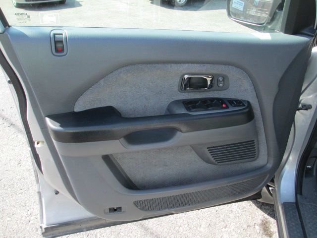 Honda Pilot 2004 photo 3