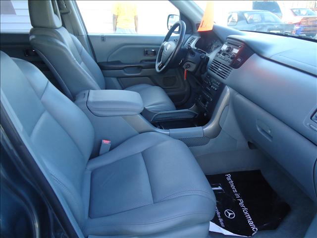 Honda Pilot 2005 photo 2