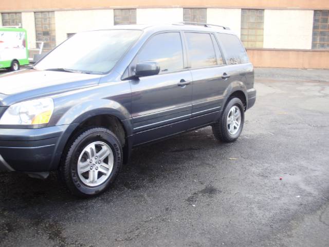 Honda Pilot LS 2WD Sport Utility