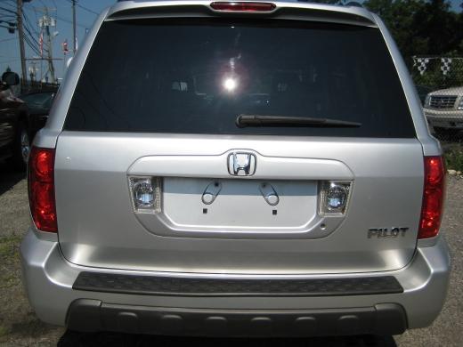 Honda Pilot 2005 photo 2