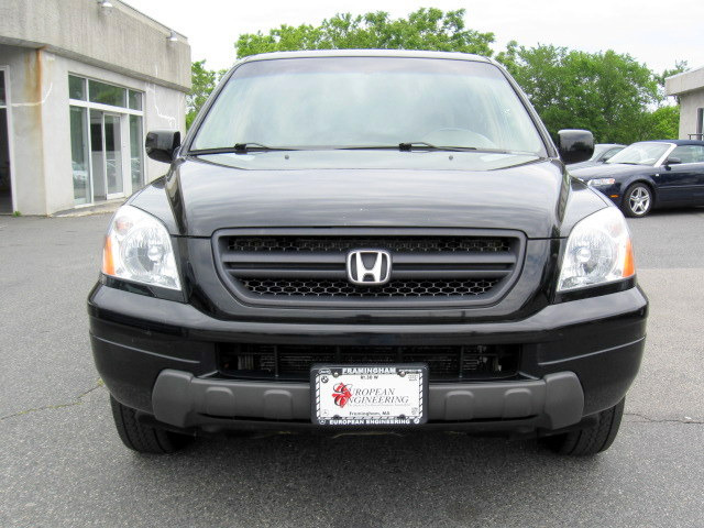 Honda Pilot 2500hd LS 4X4 SUV