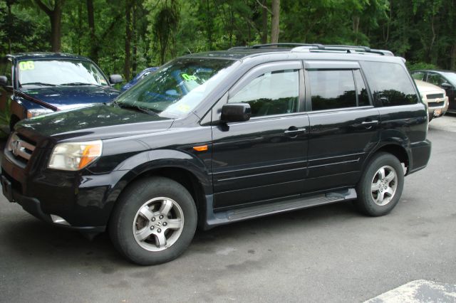 Honda Pilot Loaded Up SUV