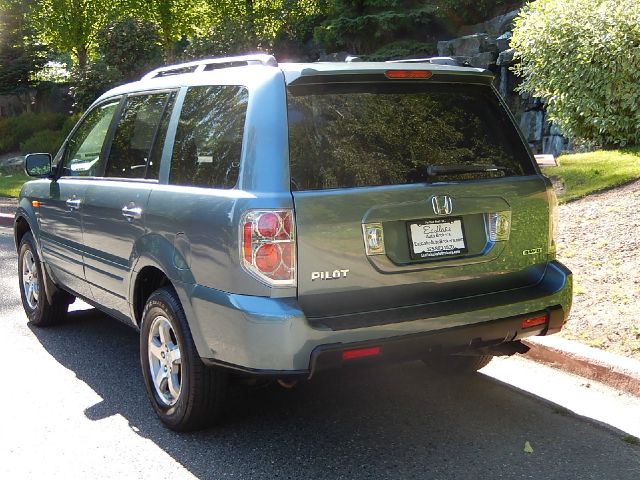 Honda Pilot Loaded Up SUV