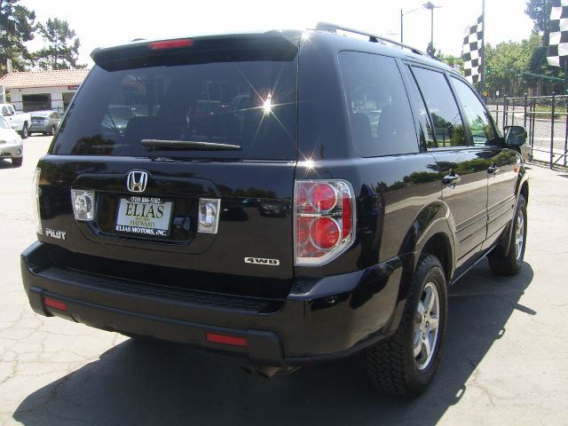 Honda Pilot Loaded Up SUV