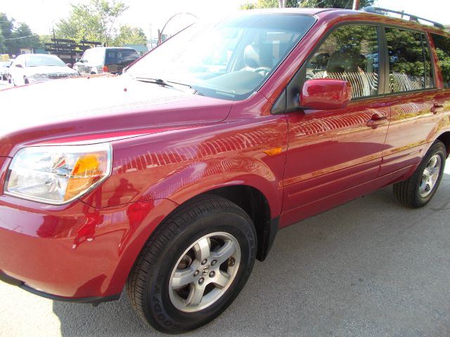 Honda Pilot 2010 Cadillac CTS SUV