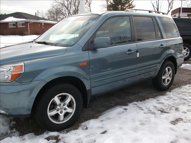 Honda Pilot AWD LT - 29 MPG For HWY Sport Utility