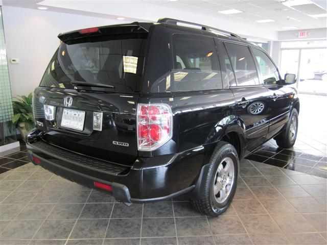 Honda Pilot LS 2WD Sport Utility