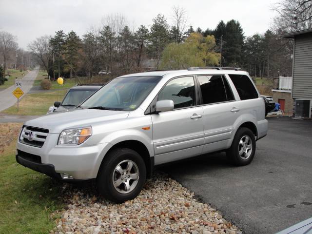 Honda Pilot Open-top Sport Utility