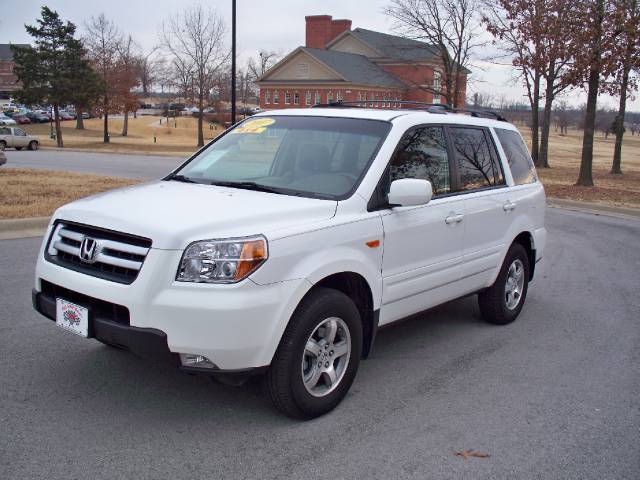 Honda Pilot 2dr Cpe AWD Coupe Sport Utility