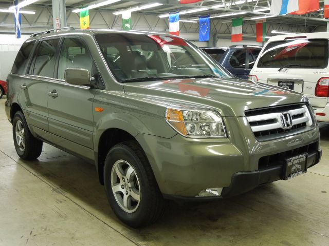 Honda Pilot BASE LS XTR SUV