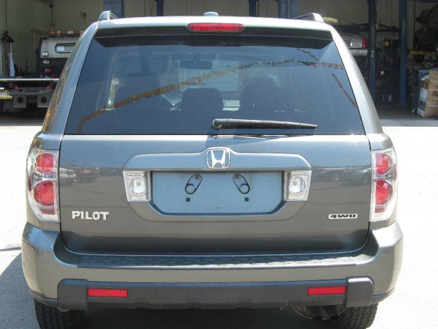 Honda Pilot Ext Cab 125.9 Inch WB 4WD 4x4 SUV