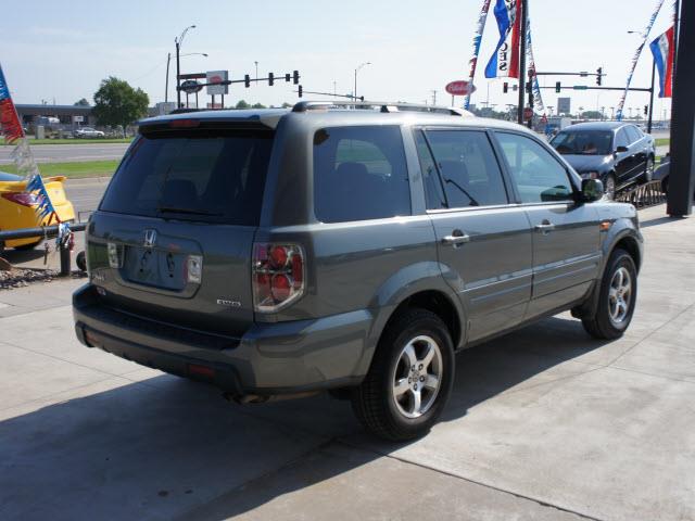 Honda Pilot Open-top SUV