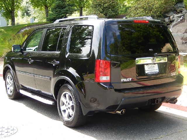 Honda Pilot E550 4dr Sdn Sport 5.5L RWD Sedan SUV