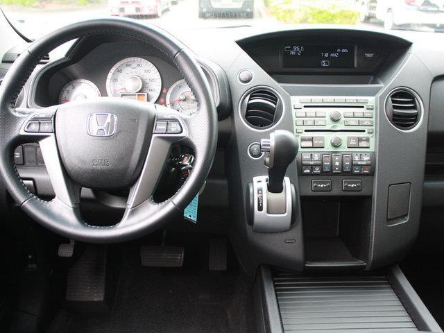 Honda Pilot 2011 photo 1