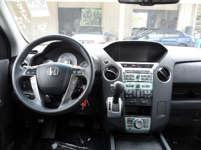 Honda Pilot 2011 photo 2