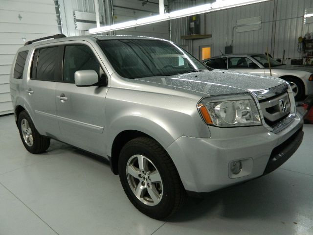 Honda Pilot 2WD 4dr SE SUV