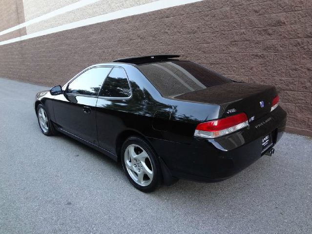 Honda Prelude 2000 photo 1