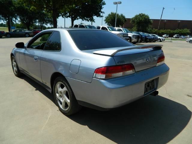 Honda Prelude 2000 photo 2