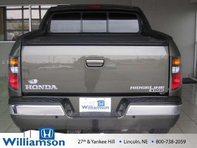 Honda Ridgeline 2006 photo 2