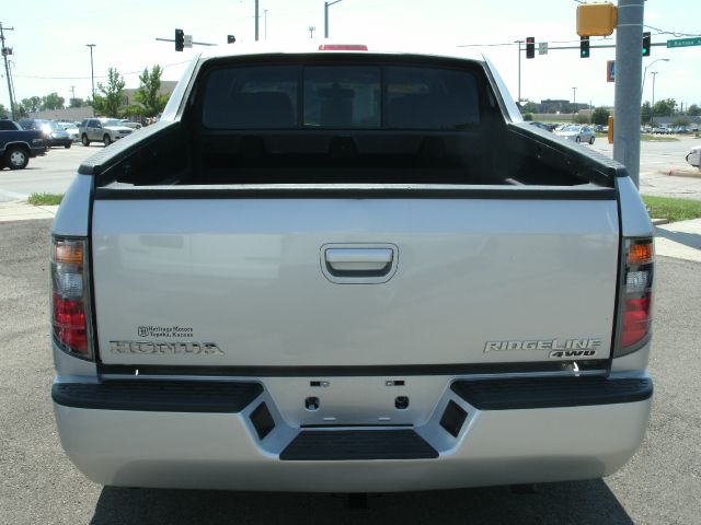 Honda Ridgeline 4dr 1500 4WD Pickup Truck