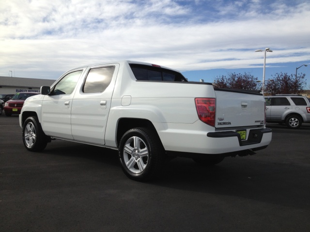 Honda Ridgeline 2010 photo 2