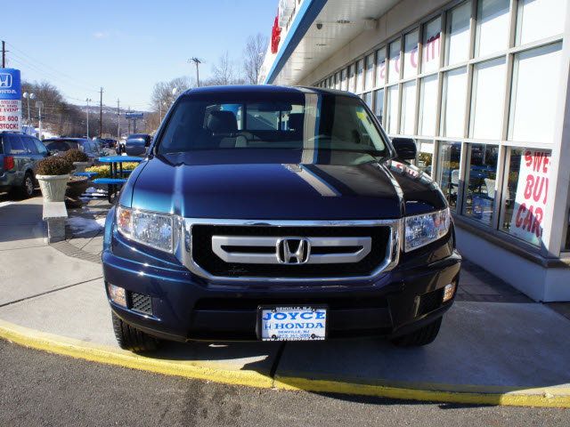 Honda Ridgeline 2010 photo 2