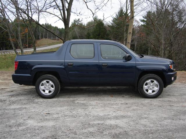 Honda Ridgeline 2011 photo 2