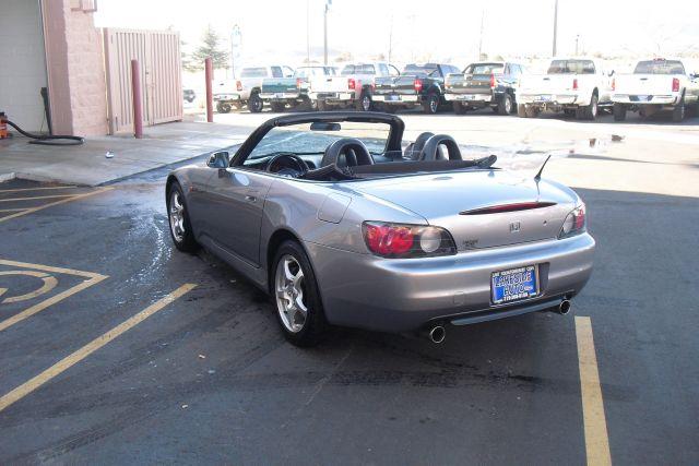 Honda S2000 2000 photo 4