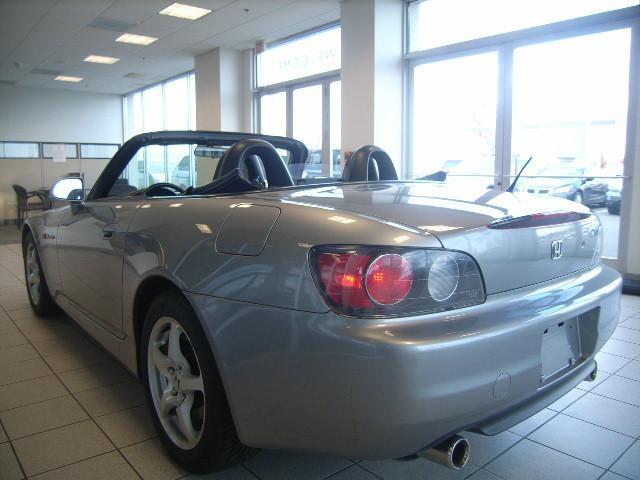 Honda S2000 2001 photo 3