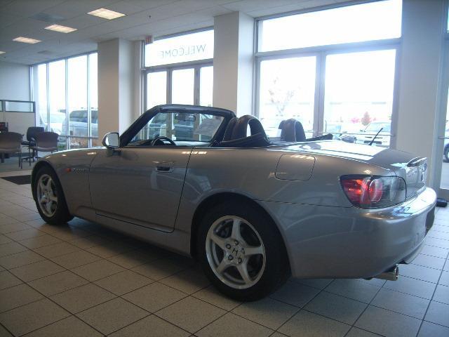 Honda S2000 2001 photo 4