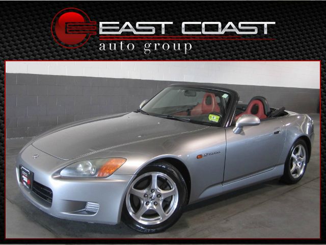 Honda S2000 2001 photo 2