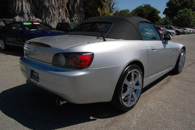 Honda S2000 2002 photo 3